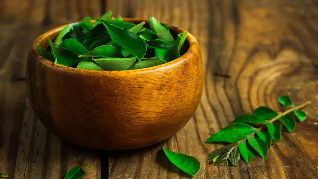 Side Effects of Eating Curry Leaves on an Empty Stomach 
